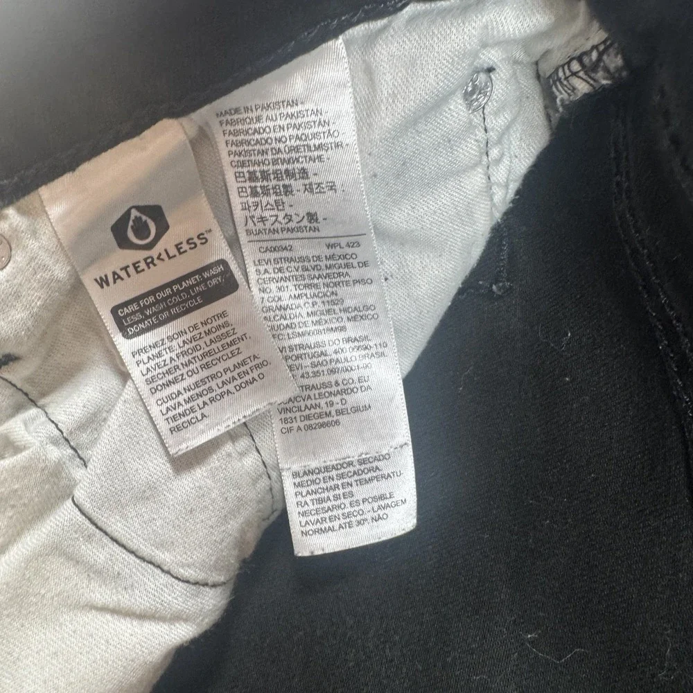 Levi's 511 Slim Denim Shorts W32 Black Frayed Raw Hem Distressed